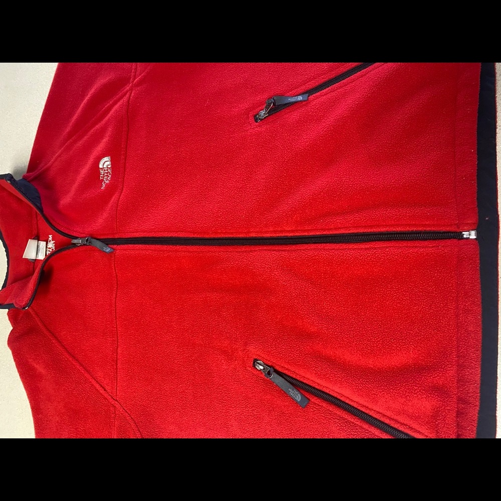 2 Northface Jackets - Picture 5 of 10